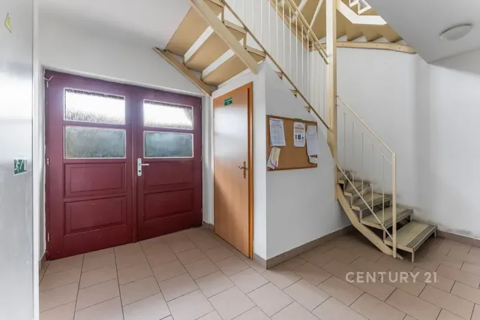 Prodej bytu 2+kk, Praha - Újezd nad Lesy, Velebného, 56 m2