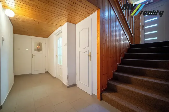 Prodej rodinného domu, Městec Králové, Třešňová, 300 m2