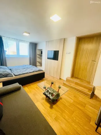 Pronájem bytu 1+kk, Modřice, Brněnská, 35 m2