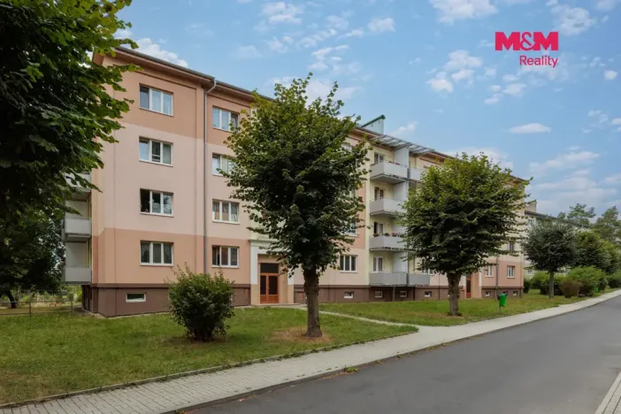 Prodej bytu 2+1, Nová Role, Tovární, 55 m2