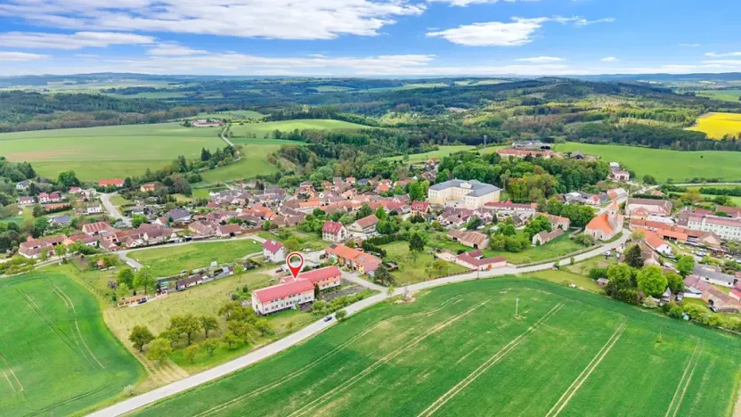Prodej ubytování, Staré Hobzí, 1650 m2
