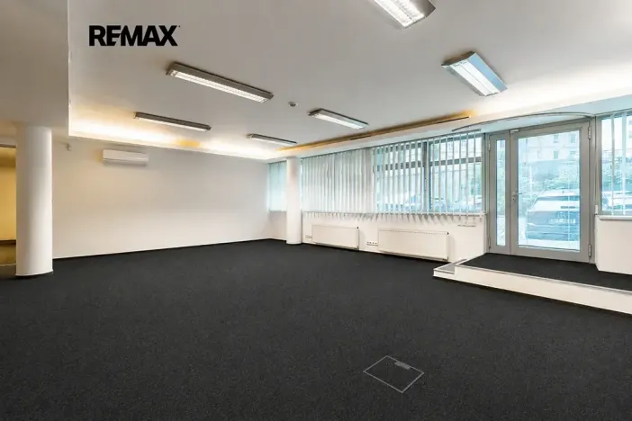 Pronájem kanceláře, Praha - Smíchov, Kováků, 103 m2