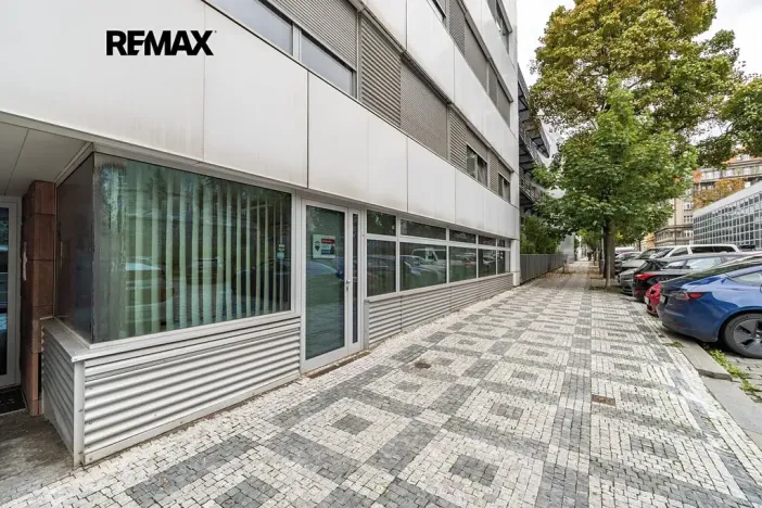 Pronájem kanceláře, Praha - Smíchov, Kováků, 103 m2