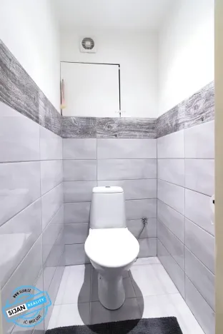 Prodej bytu 3+1, Krnov, nám. Hrdinů, 76 m2