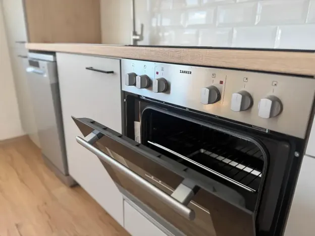 Pronájem bytu 2+kk, Brno, Černohorská, 48 m2
