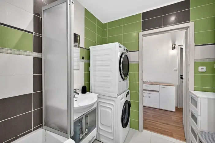 Prodej bytu 3+1, Trhové Sviny, Budovatelská, 73 m2