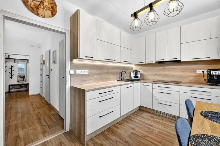 Prodej bytu 3+1, Trhové Sviny, Budovatelská, 73 m2