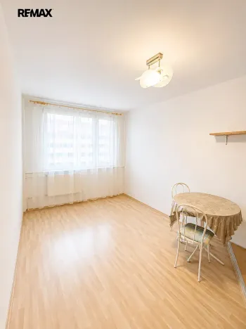 Pronájem bytu 2+kk, Kladno, Italská, 40 m2