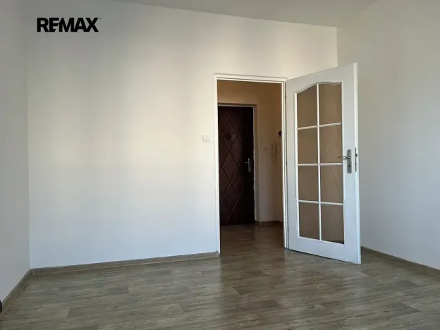 Pronájem bytu 2+1, Kladno, Litevská, 62 m2
