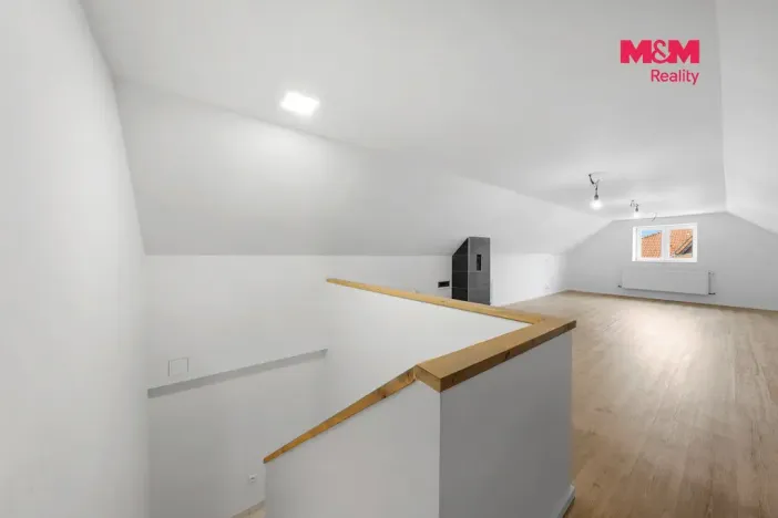 Prodej rodinného domu, Ovčáry, 155 m2