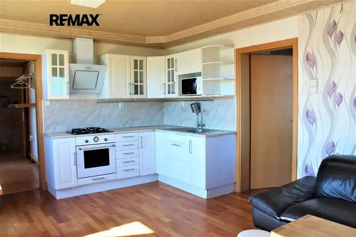 Prodej bytu 4+kk, Praha - Troja, Glowackého, 75 m2