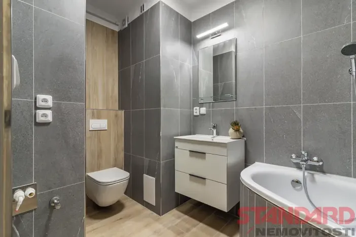 Prodej bytu 2+kk, Přeštice, Na Chmelnicích, 52 m2