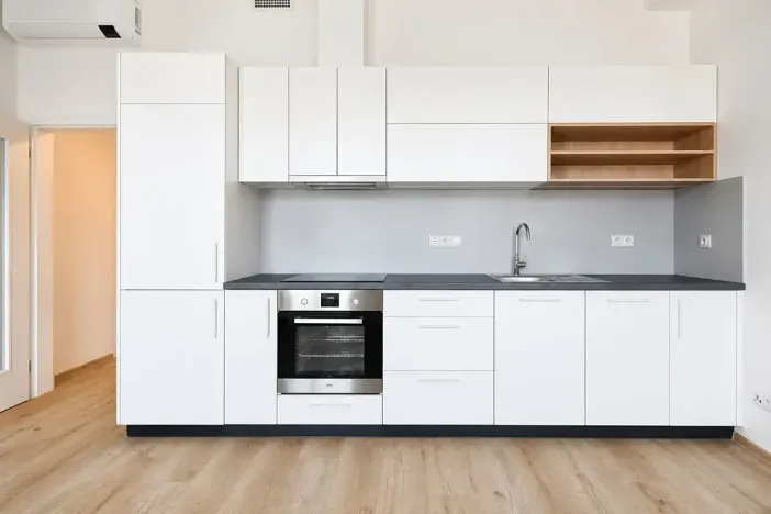 Pronájem bytu 2+kk, Praha - Karlín, Pod výtopnou, 33 m2
