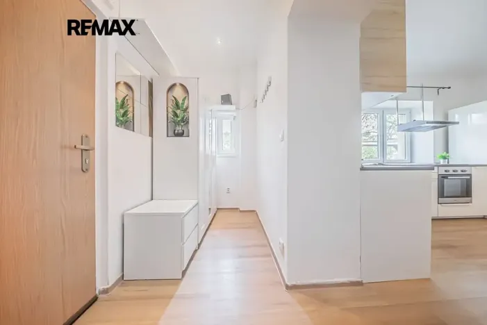 Prodej bytu 2+kk, Hostivice, Čsl. armády, 43 m2