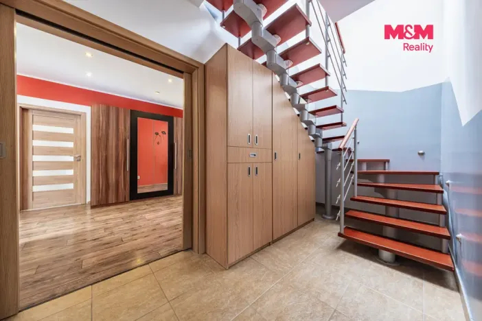 Prodej rodinného domu, Černovice, 140 m2