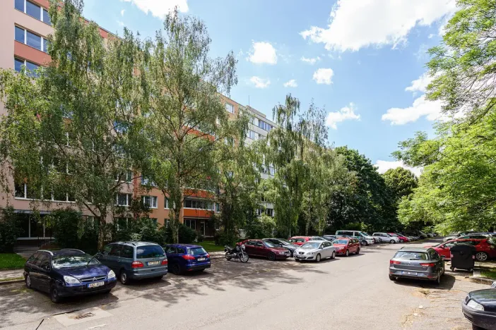 Prodej bytu 1+kk, Praha - Prosek, Veltruská, 33 m2