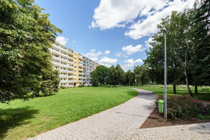 Prodej bytu 1+kk, Praha - Prosek, Veltruská, 33 m2