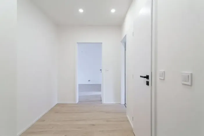 Prodej bytu 3+kk, Praha - Záběhlice, Zvonková, 52 m2