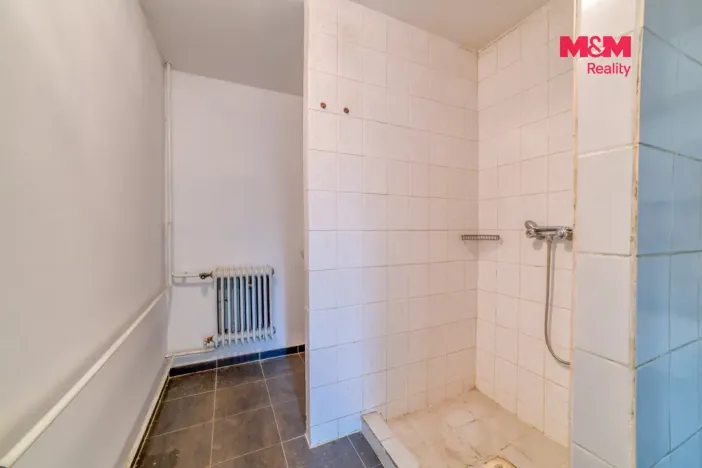 Pronájem obchodního prostoru, Mariánské Lázně, Nákladní, 425 m2