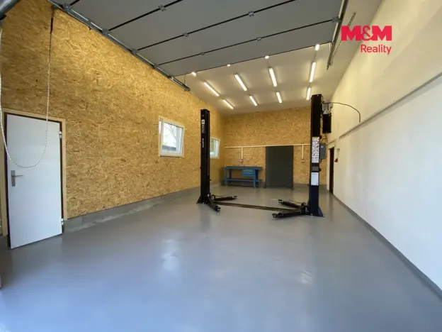 Pronájem komerční nemovitosti, Louny, Říční, 24 m2