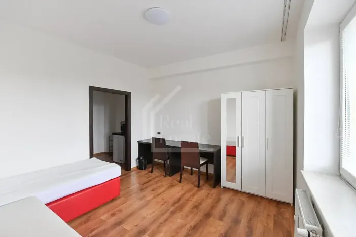 Prodej atypického bytu, Praha - Suchdol, Suchdolské náměstí, 23 m2