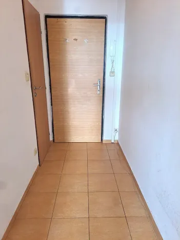 Pronájem bytu 1+kk, Hradec Králové, třída Edvarda Beneše, 30 m2