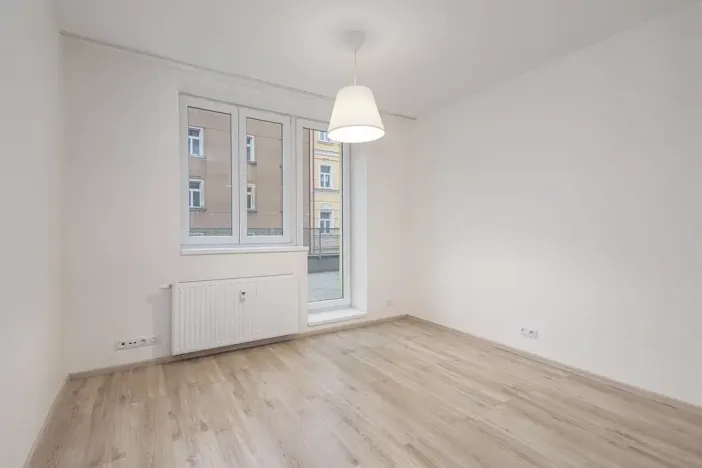 Pronájem bytu 3+1, Praha - Vršovice, Rostovská, 80 m2