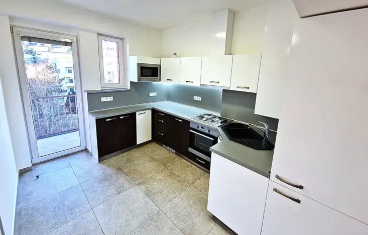 Prodej bytu 3+1, Brno, Tržní, 90 m2