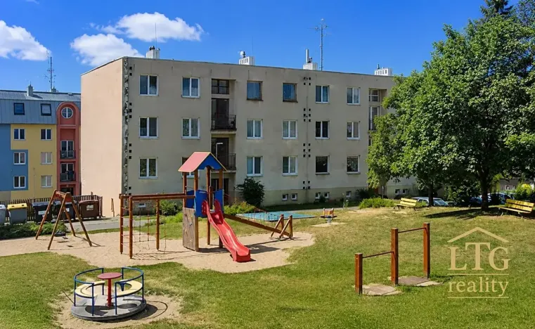 Pronájem bytu 1+kk, Dobšice, V Zahradách, 28 m2