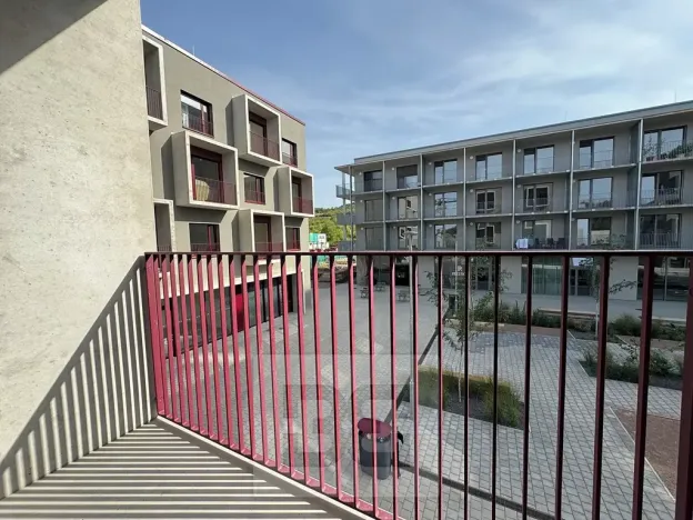 Pronájem bytu 1+kk, Brno, Pod Kavkami, 30 m2