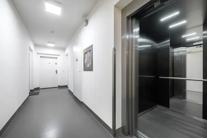 Pronájem bytu 3+kk, Praha - Karlín, Sokolovská, 88 m2