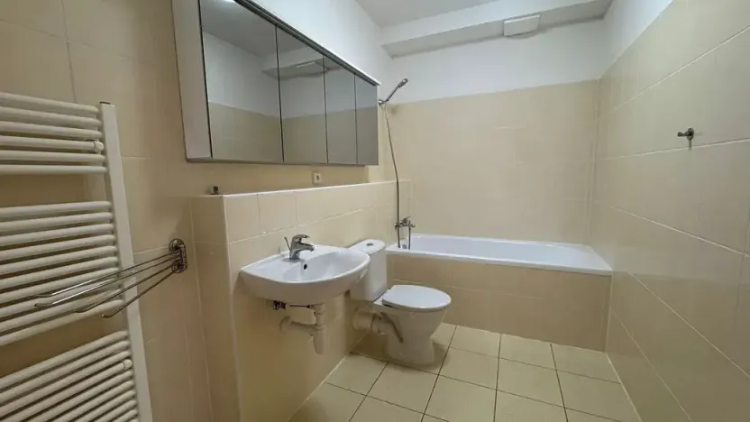 Pronájem rodinného domu, Praha - Řeporyje, Dělená, 170 m2