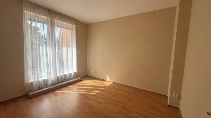 Pronájem rodinného domu, Praha - Řeporyje, Dělená, 170 m2