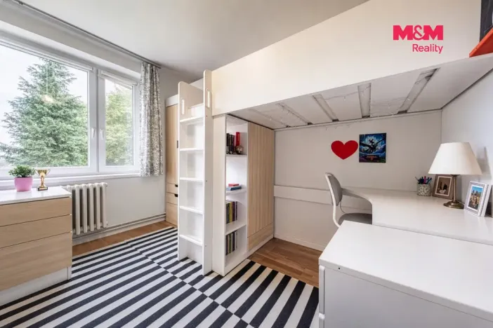 Prodej bytu 4+kk, Jirny, Zámecká, 90 m2