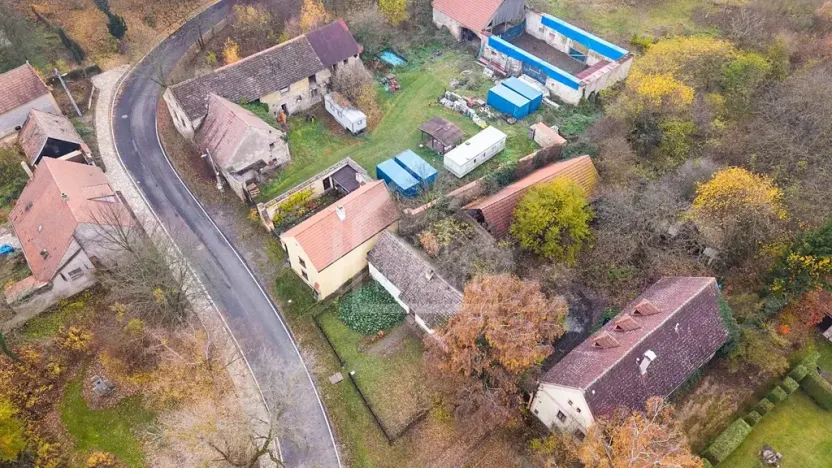 Prodej podílu pozemku, Třebíz, 161602 m2