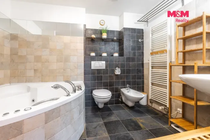 Prodej bytu 4+kk, Luhačovice, Masarykova, 180 m2