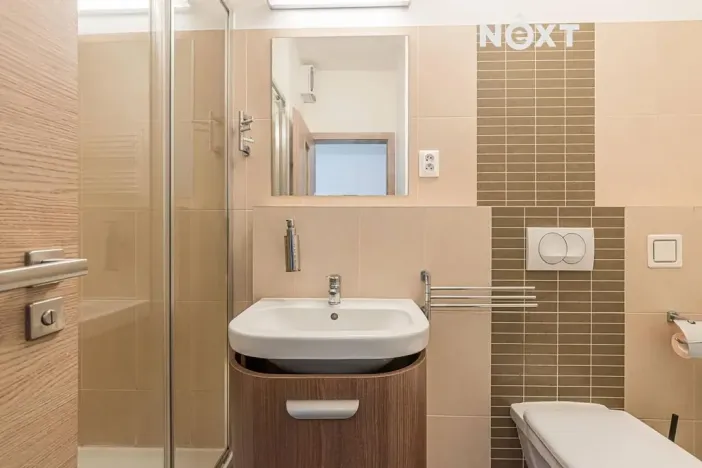 Pronájem bytu 2+kk, Praha - Radotín, Vindyšova, 63 m2
