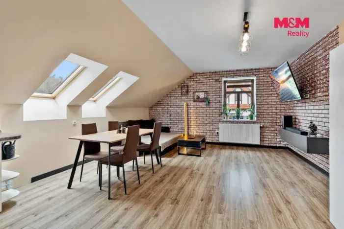 Prodej restaurace, Jablonec nad Nisou, Raisova, 889 m2