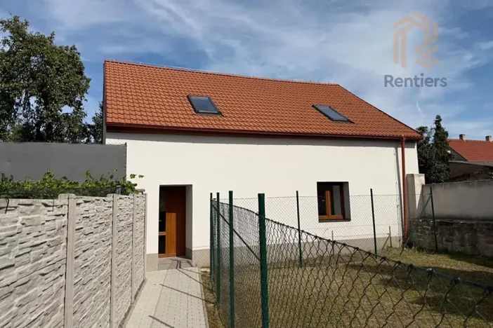 Prodej rodinného domu, Rostoklaty, 137 m2