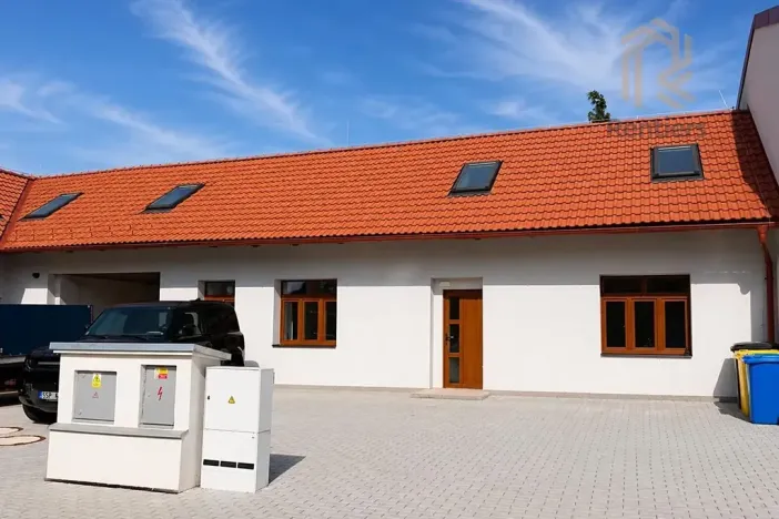 Prodej rodinného domu, Rostoklaty, 145 m2