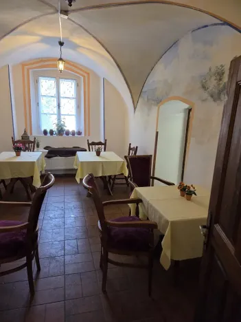 Pronájem restaurace, Železná Ruda, Klostermannovo náměstí, 120 m2