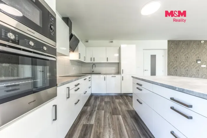 Prodej rodinného domu, Líbeznice, Jižní, 341 m2