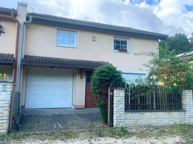 Pronájem bytu 1+kk, Praha - Újezd nad Lesy, Hrádková, 16 m2