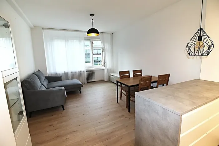Pronájem bytu 2+kk, Praha - Karlín, Pobřežní, 58 m2