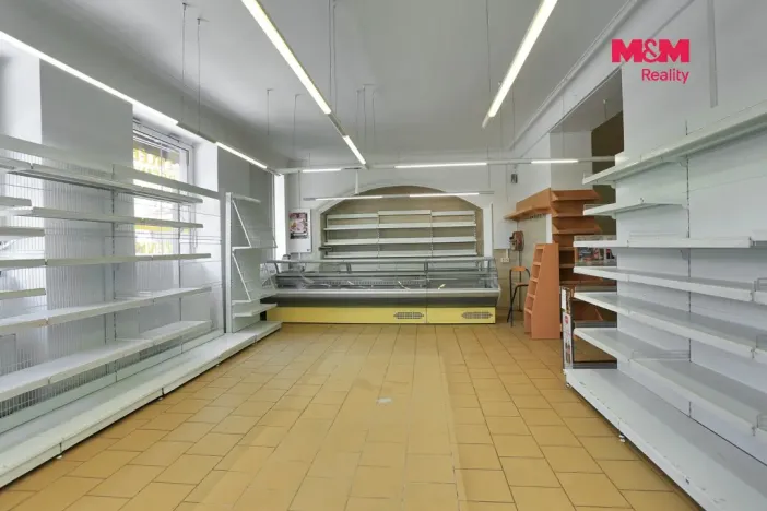 Pronájem obchodního prostoru, Český Těšín, náměstí ČSA, 110 m2