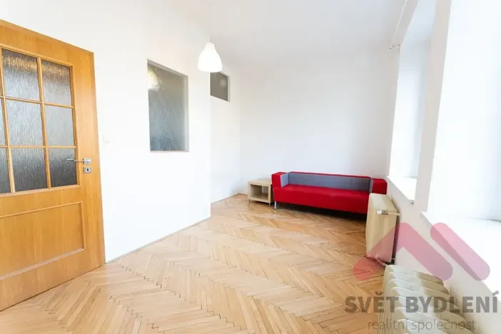 Pronájem bytu 2+1, Praha - Libeň, Sokolovská, 49 m2