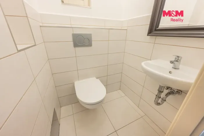 Pronájem bytu 3+1, Praha - Nové Město, Rašínovo nábřeží, 101 m2