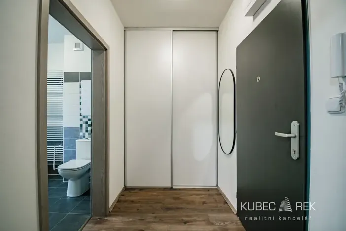 Pronájem bytu 1+kk, Tábor, U Areálu, 31 m2