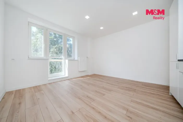Prodej bytu 2+kk, Ostrava - Poruba, Havlíčkovo náměstí, 42 m2