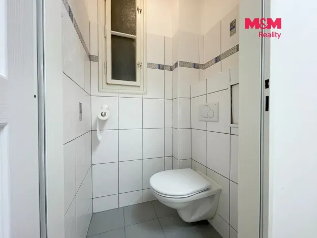 Pronájem bytu 2+kk, Praha - Vršovice, Bulharská, 48 m2